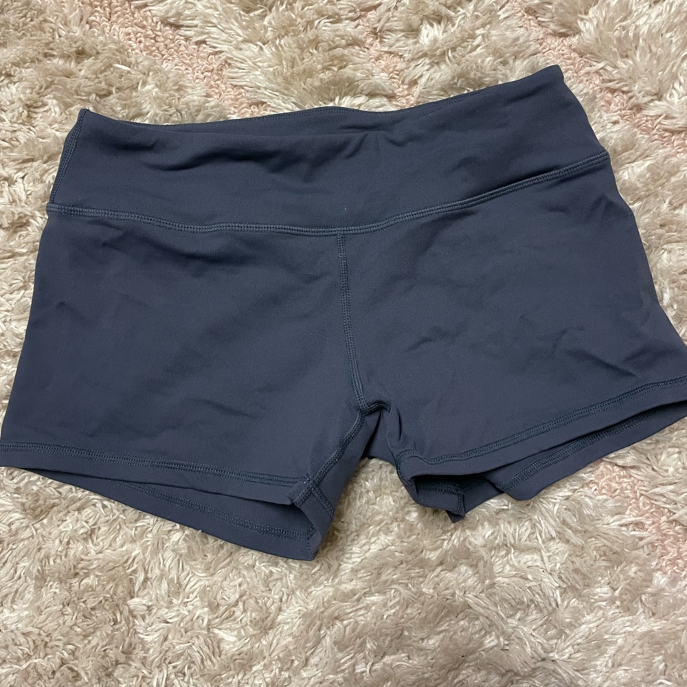 Double take booty short (Born Primitive), light purple/gray